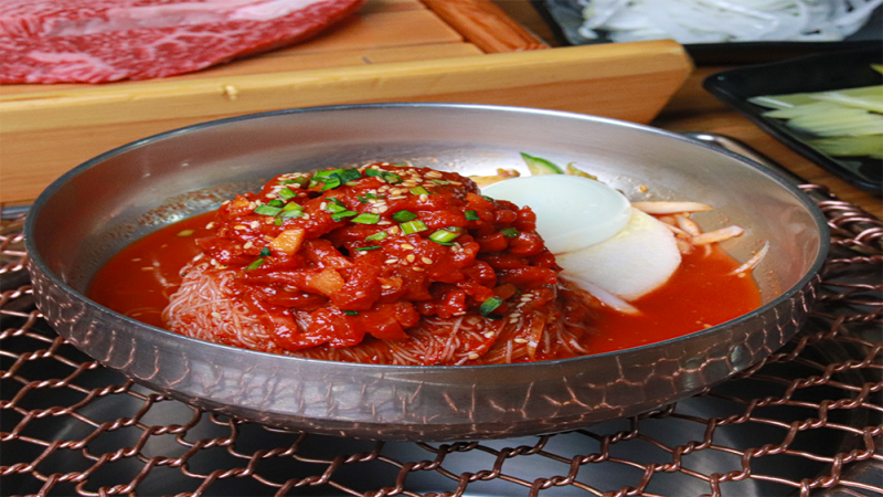 육회비빔냉면