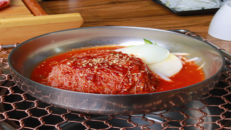 비빔냉면